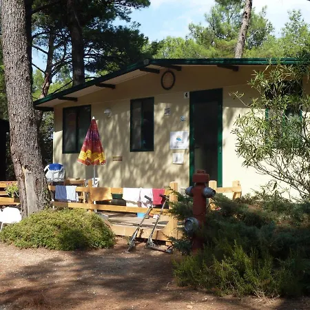 Mobile Homes Pine And Sea - Camping Indije פולה