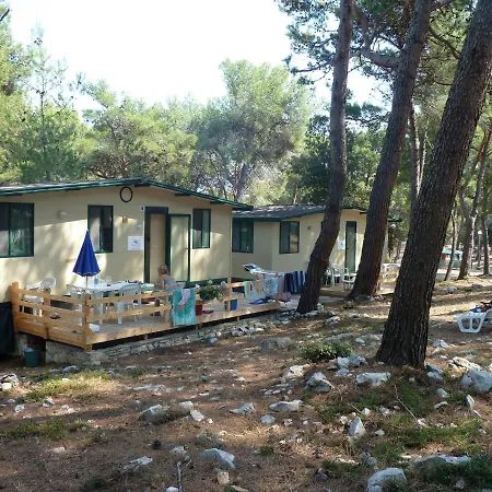 Mobile Homes Pine And Sea - Camping Indije פולה