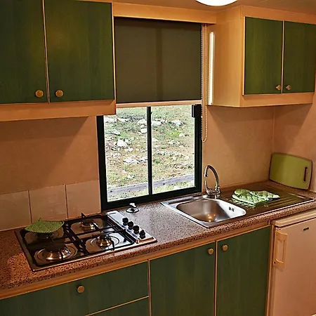 Mobile Homes Pine And Sea - Camping Indije בית נופש פולה