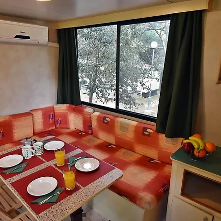 Mobile Homes Pine And Sea - Camping Indije