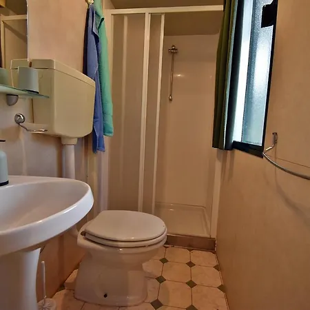 Mobile Homes Pine And Sea - Camping Indije פולה